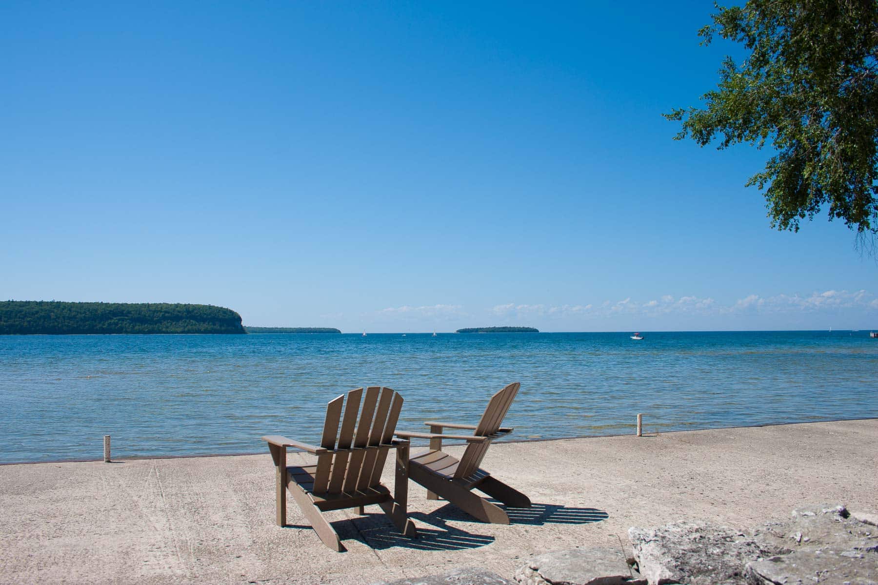 Ephraim Shores waterfront lodging in Door County