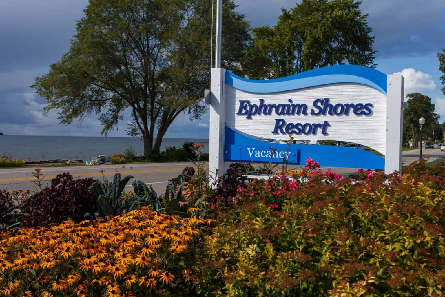 Ephraim WI lodging Ephraim Shores Resort